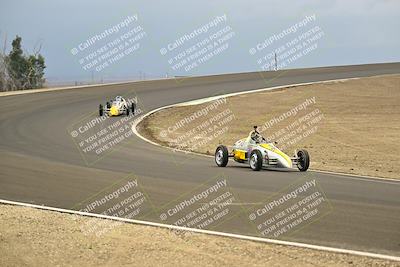 media/Jan-26-2025-CalClub SCCA (Sun) [[cfcea7df88]]/Group 7/Race/